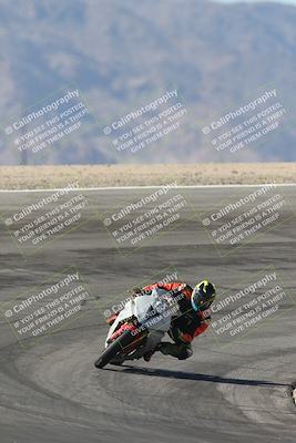 media/Oct-30-2025-Racers Edge (Thu) [[dabbdaf680]]/3-B Group/Session 2 (Bowl Exit)/